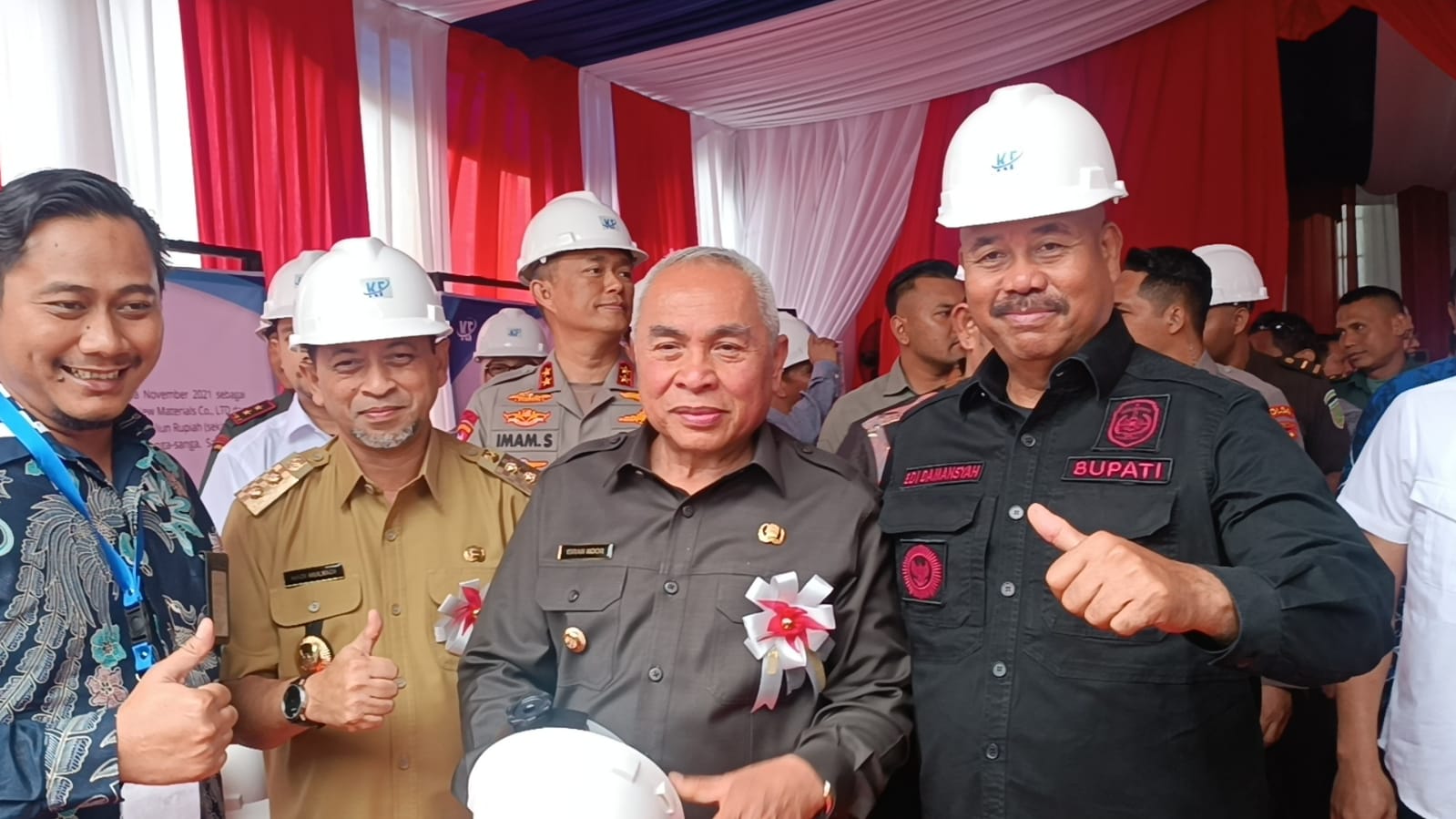 Foto : Bupati Kukar Edi Damansyah Dampingi Gubernur Kaltim Isran Noor dan Wagub Hadi Mulyadi.