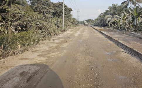 Ilusrasi jalan poros hulu Kukar.