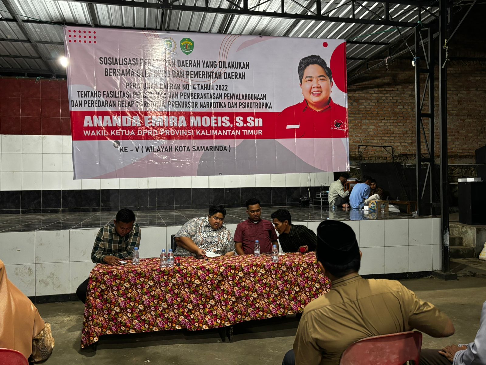 Ananda Emira Moeis, saat menggelar Sosialisasi Peraturan Daerah (Perda) Nomor 4 Tahun 2022 tentang Fasilitasi Pencegahan dan Pemberantasan Penyalahgunaan dan Peredaran Gelap Narkotika, di Lapangan Umum Matanasurumba, Kelurahan Sidodadi, Kecamatan Samarinda Ulu, Kamis (8/5/2025).