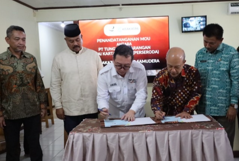 Bupati Kukar Saksikan Penandatanganan Kerjasama PT Tunggang Parangan Dengan PT KBS.