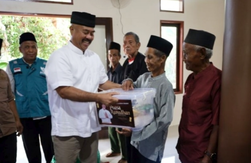 Rombongan Safari Ramadhan Pemerintah Kabupaten Kutai Kartanegara melakukan silaturahim dengan warga Masyarakat Dusun Marangan Desa Loa Sumber Kecamatan Loa Kulu.