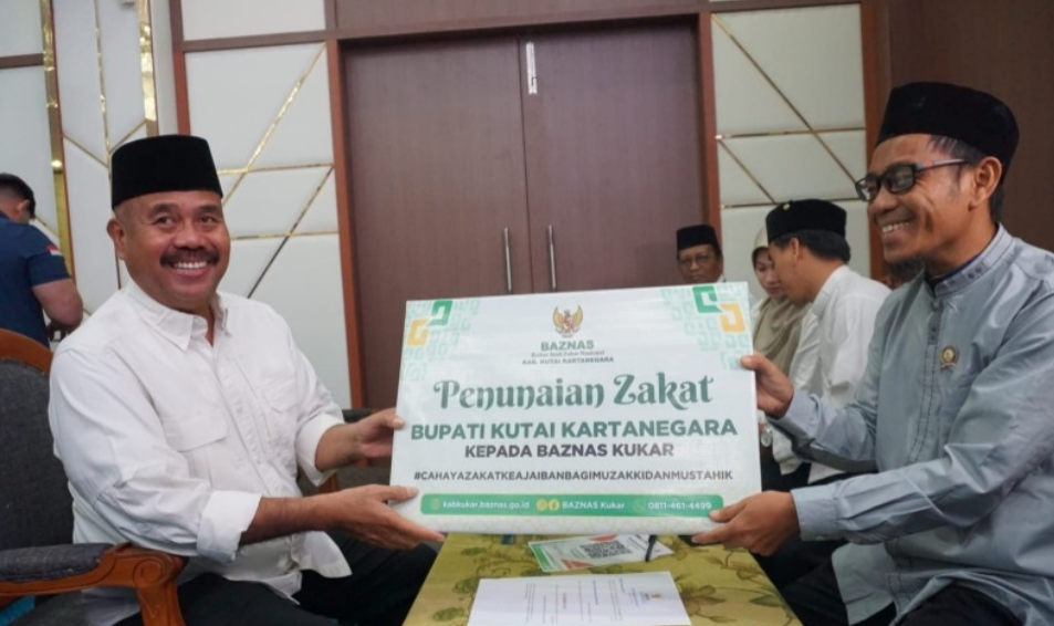 Bupati Kutai Kartanegara (Kukar) Edi Damansyah membuka Kukar Berzakat Tahun 2025.