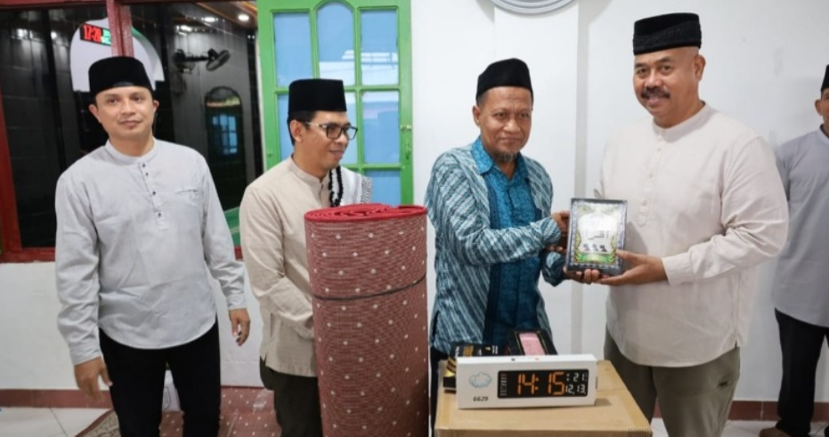Bupati Kutai Kartanegara (Kukar) Edi Damansyah bersama jajaran melanjutkan kunjungan silaturahmi Ramadhan Pemkab Kukar, kali ini ke wilayah Kecamatan Loa Janan.