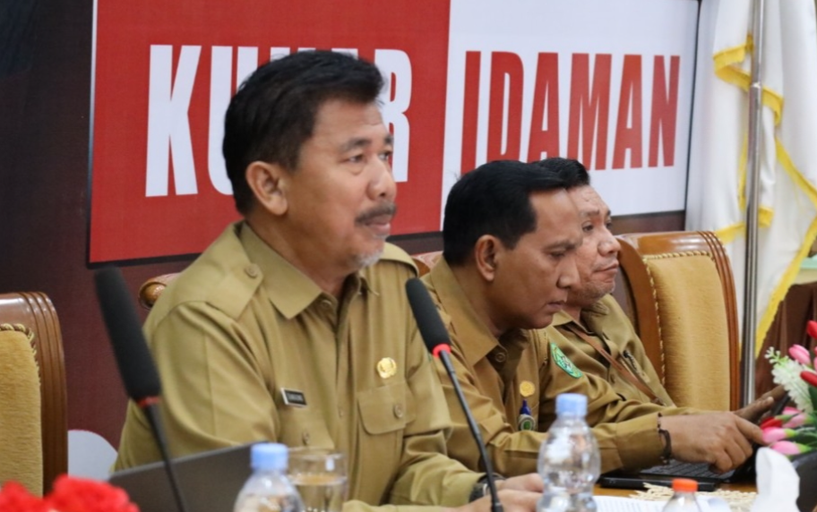 Sekretaris Daerah (Sekda) Kabupaten Kutai Kartanegara (Kukar) Sunggono pimpin Rapat Koordinasi Pengendalian (Rakordal) Pelaksanaan Pembangunan Caturwulan I Tahun 2025.