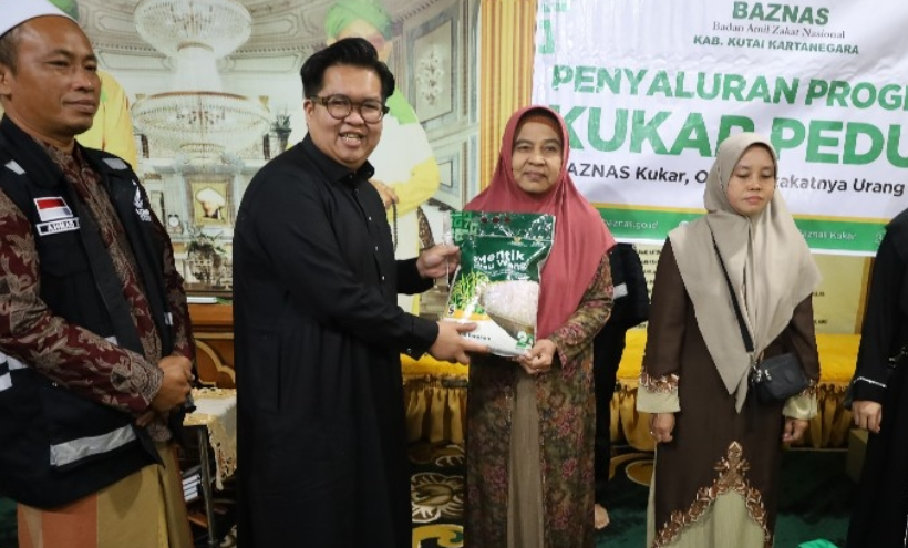 Rendi Solihin melakukan safari Ramadhan 1446 Hijriyah bertempat di Pendopo Majelis Dzikir Dan Sholawat Ma’rifatullah Wa Ma’rifaturrosul Nurul Islam Wa Iman di Jalan Corong Kelurahan Sangasanga Dalam Kecamatan Sangasanga.