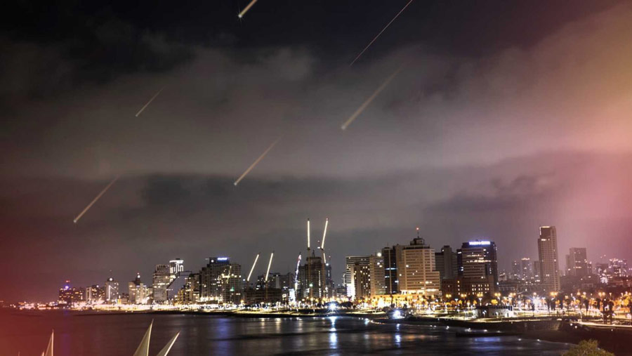 Iron Dome Israel Jebol, Iran Hujani Tel Aviv dengan Ratusan Rudal. (Istimewa)