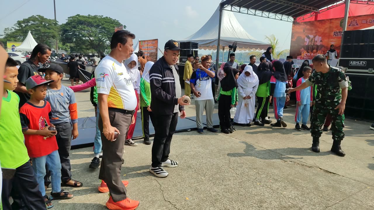 Pembukaan Olahraga Tradisional di Kabupaten Kutai Kartanegara. (Voxnews.id)