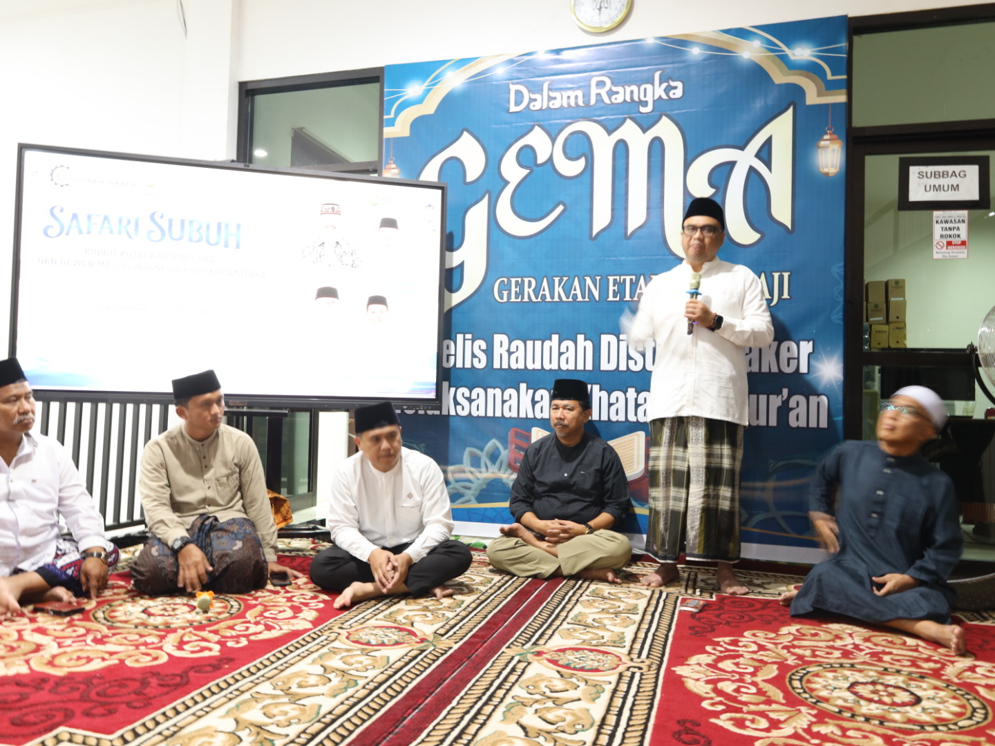 Safari Subuh di Disnakertrans Kukar. (Voxnews.id)