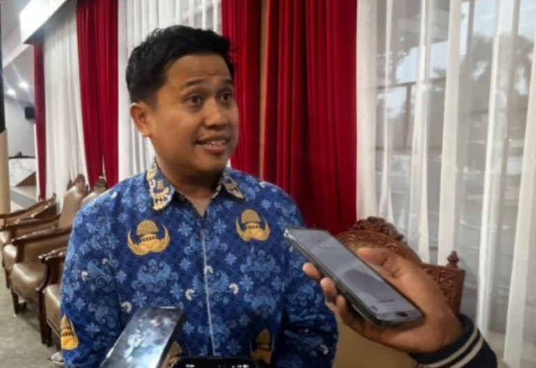 Kepala Disnakertrans Kukar, Dendy Irwan Fahriza. (Ist)