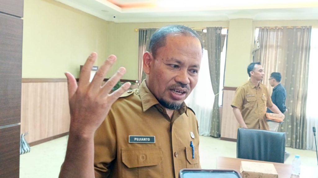 Sekretaris Disdikbud Kukar, Pujianto. (Voxnews.id)